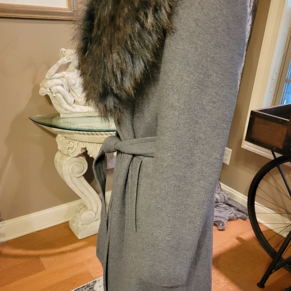 BCBG Max Azria Full Length Wool Blend Coat with Faux Fur Collar - Picture 11 of 17